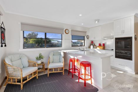 Property photo of 7 Caringa Place Devonport TAS 7310