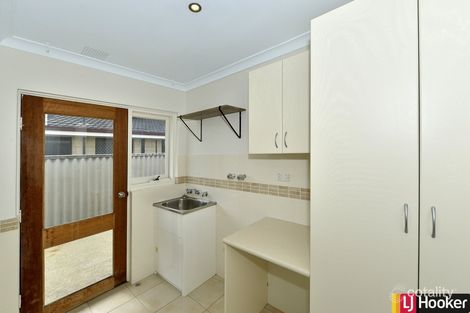Property photo of 1 McMahon Court Halls Head WA 6210