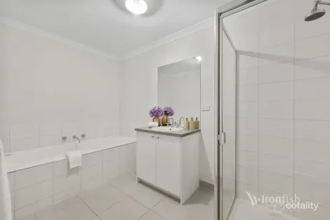 Property photo of 33 Chapel Street Point Cook VIC 3030