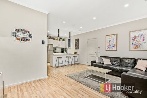 Property photo of 5/7 Baileyana Drive Endeavour Hills VIC 3802