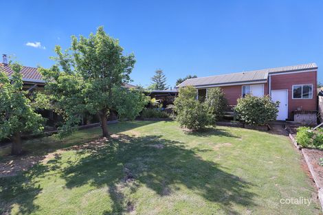 Property photo of 4 Penarth Court Craigieburn VIC 3064