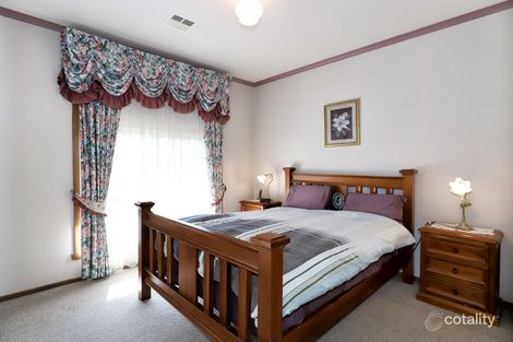 Property photo of 4 Penarth Court Craigieburn VIC 3064
