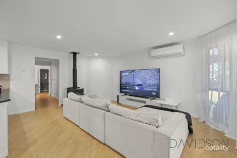 Property photo of 10 Haase Crescent Ormeau QLD 4208