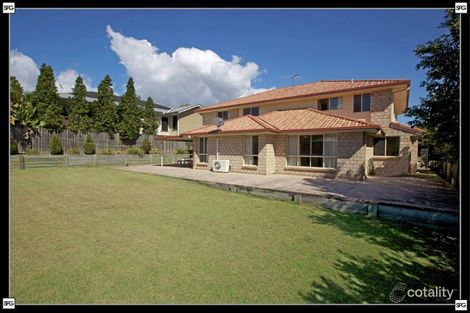 4 Mountain Ash Pl, Brookwater, QLD 4300