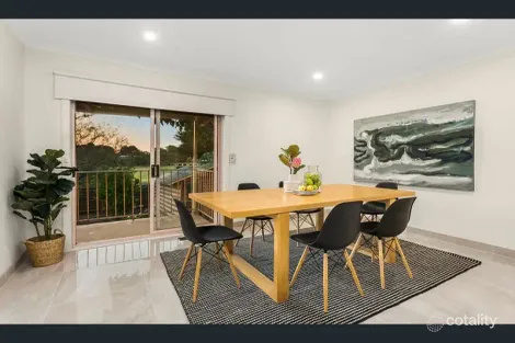 Property photo of 19 Bowman Drive Mill Park VIC 3082