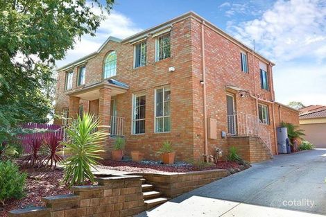 Property photo of 1 Yarraridge Drive Chirnside Park VIC 3116