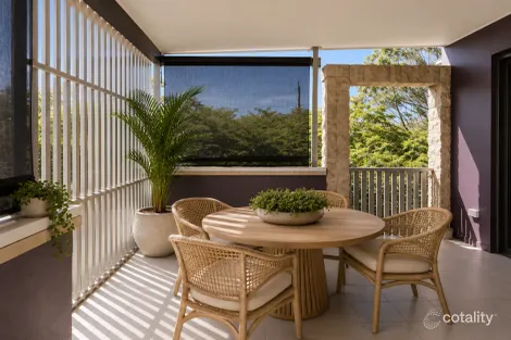 Property photo of 4/8 Wakefield Street Coorparoo QLD 4151