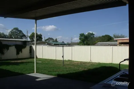 Property photo of 189 Hoxton Park Road Cartwright NSW 2168