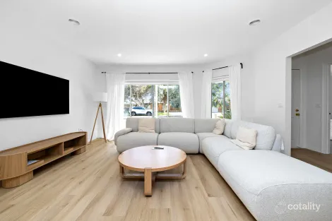 Property photo of 40 Coveside Avenue Safety Beach VIC 3936