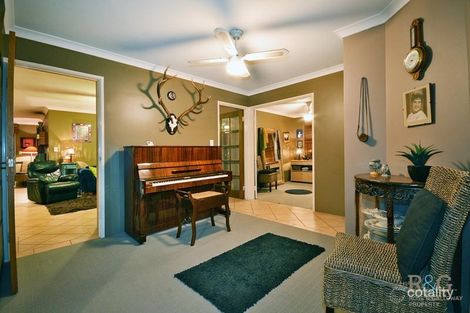 Property photo of 6 Hird Place Palmyra WA 6157