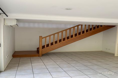 Property photo of 5/74 Rawlins Street Kangaroo Point QLD 4169