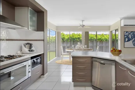 Property photo of 9 Johanna Place Windaroo QLD 4207