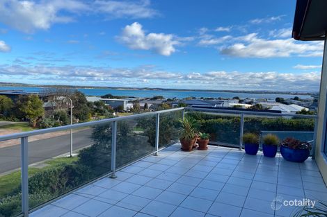 8 Halcyon Ave, San Remo, VIC 3925