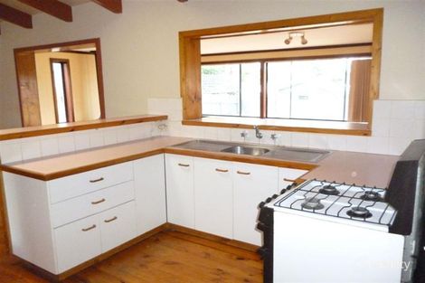 Property photo of 10 Michael Avenue Hackham SA 5163