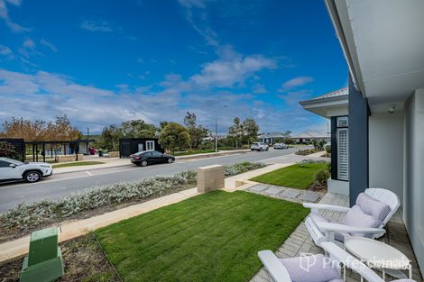Property photo of 4 Glaze Grove Alkimos WA 6038