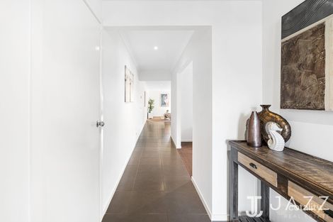 Property photo of 14 Waiben Crescent Point Cook VIC 3030