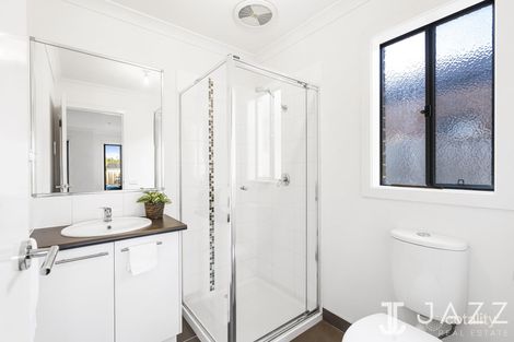 Property photo of 14 Waiben Crescent Point Cook VIC 3030