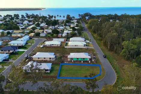 11 Charmed Waters Ct, Burrum Heads, QLD 4659