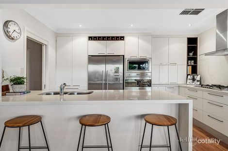 Property photo of 44 Barnes Avenue Burwood VIC 3125