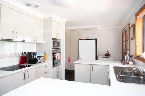 Property photo of 19 Eric Fenning Drive Surf Beach NSW 2536