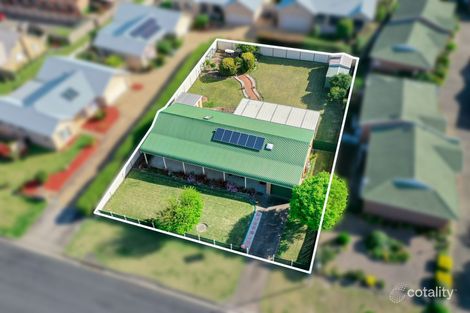 Property photo of 19 Eric Fenning Drive Surf Beach NSW 2536