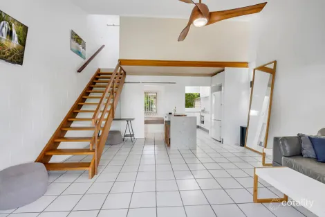 3/25-31 Hibiscus Lane, Holloways Beach, QLD 4878