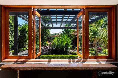 Property photo of 4 Tamara Road Erina NSW 2250