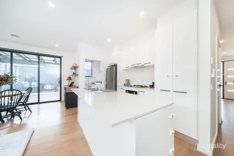 Property photo of 2/43 Central Avenue Tyabb VIC 3913