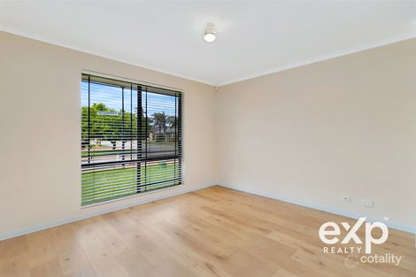 Property photo of 2 Willowbrook Place Paralowie SA 5108