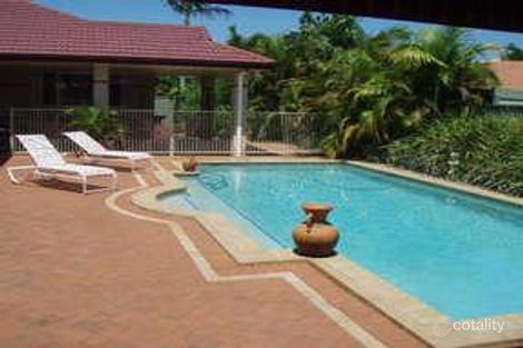 Property photo of 9 Saltbreeze Court Runaway Bay QLD 4216