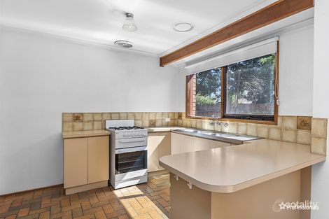 Property photo of 19 Buckingham Drive Werribee VIC 3030