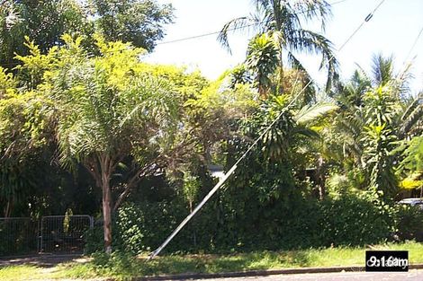 15 Machan St, Machans Beach, QLD 4878