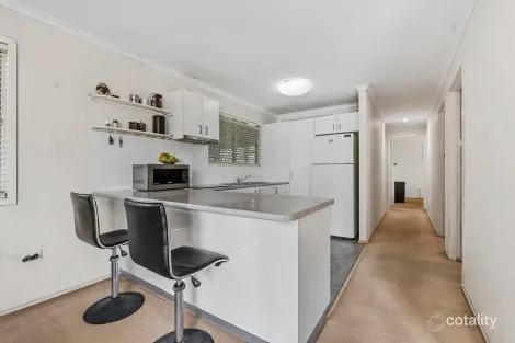Property photo of 4 Dwyer Street Beachmere QLD 4510
