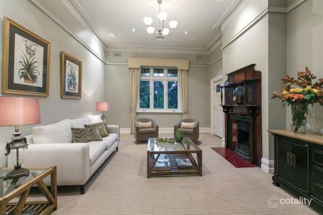 Property photo of 2 Lucerne Crescent Alphington VIC 3078