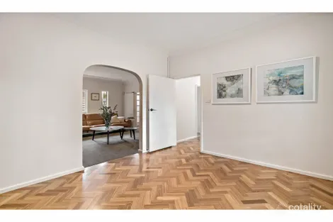 Property photo of 20 Mosbri Crescent The Hill NSW 2300