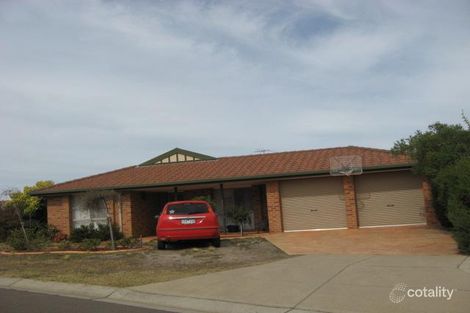 6 Palm Cl, Hillside, VIC 3037