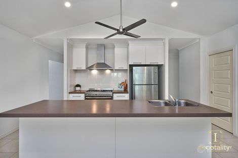 Property photo of 6 Weld Crescent Smithfield QLD 4878