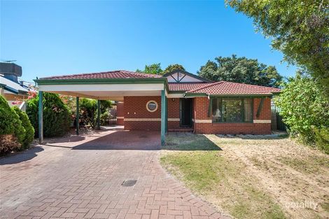 11 Woodrow Ct, Queens Park, WA 6107