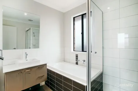 Property photo of 98 Grassbird Drive Point Cook VIC 3030