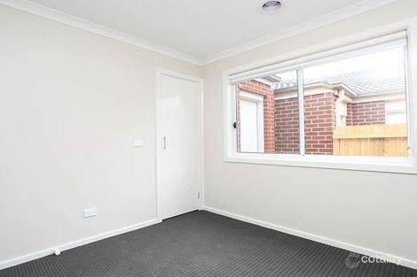 Property photo of 20 Travertine Crescent Doreen VIC 3754