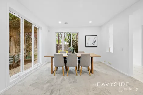 Property photo of 3 Brockhoff Drive Burwood VIC 3125