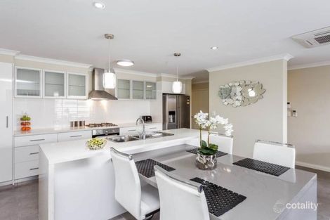 7/10 Pearl Rd, Cloverdale, WA 6105