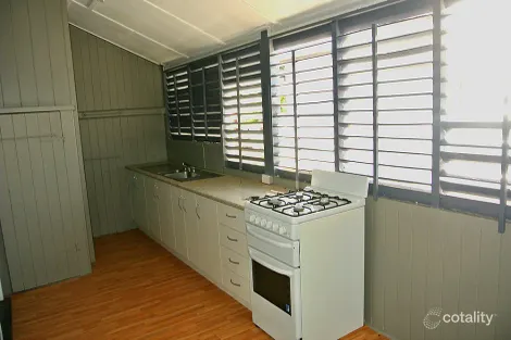 2/9 Queen Bess St, Woolloongabba, QLD 4102