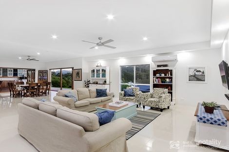 Property photo of 2/61 Bonogin Road Mudgeeraba QLD 4213
