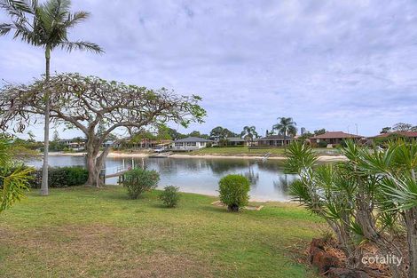 28 Weatherly Ave, Mermaid Waters, QLD 4218
