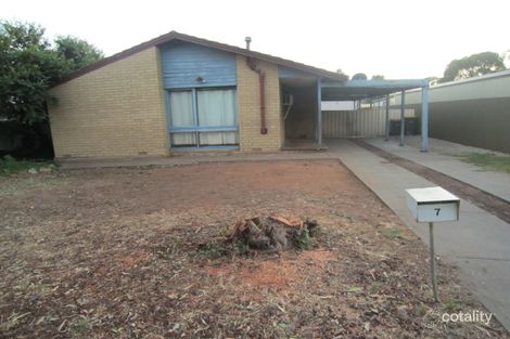 7 Palari Cres, Munno Para, SA 5115