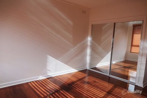 Property photo of 31 Cherry Orchard Rise Box Hill North VIC 3129