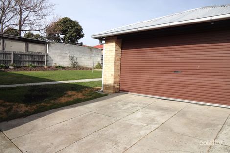 Property photo of 31 Cherry Orchard Rise Box Hill North VIC 3129