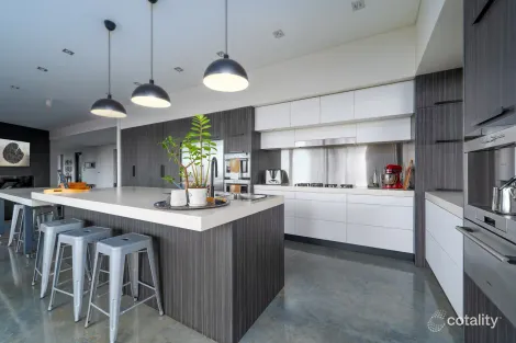 Property photo of 16 Vernon Street Guyra NSW 2365