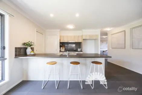 Property photo of 10 Corymbia Close Narangba QLD 4504